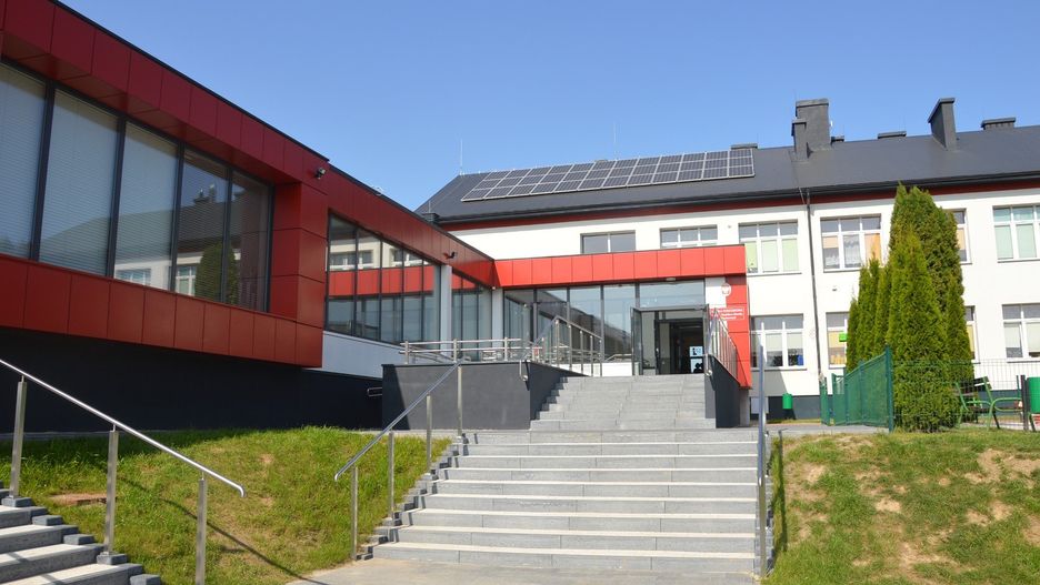 W Szkole Podstawowej w Pojałowicach z zajęć edukacji zdrowotnej zrezygnowało 52 uczniów, a 55 na nie uczęszcza.