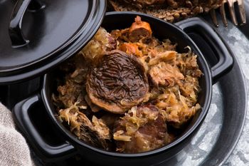 Wlej do bigosu. Nawet babciny przepis wypadnie przy tym blado