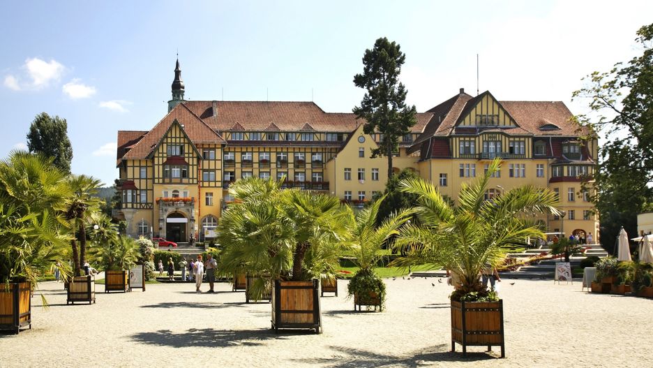 Kosztowny wyjazd do sanatorium. Kuracjusze tłumaczą, za co trzeba dopłacić 