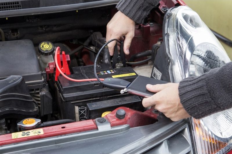 Goclever Drive Power Pack & Car Starter: powerbank, który umożliwi rozruch samochodu 3