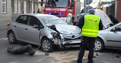 Wypadki drogowe jedną z najczęstszych przyczyn śmierci Polaków. Koszty dla gospodarki to już 50 mld zł rocznie