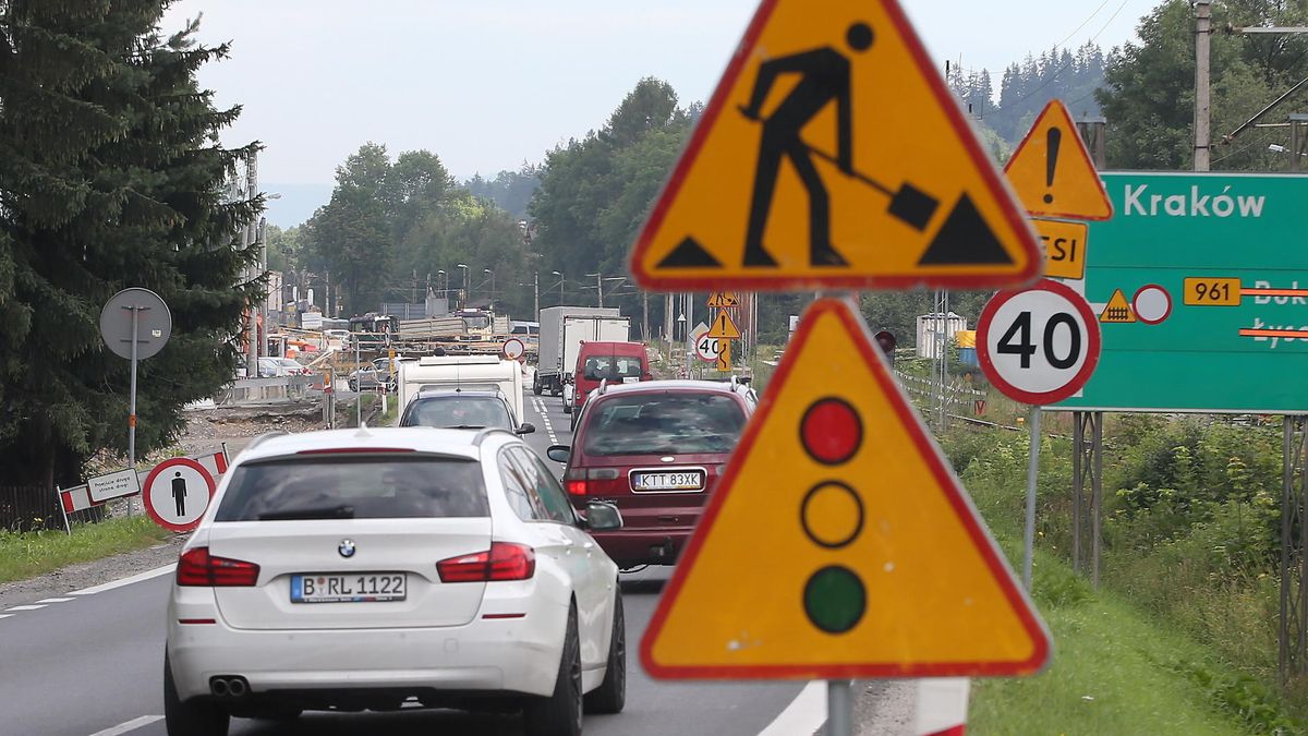 Dziś Polacy stoją godzinami w kilometrowych korkach, aby dostać się do Zakopanego