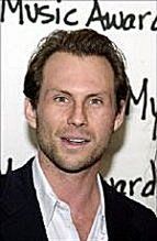 Christian Slater rekinem finansowym