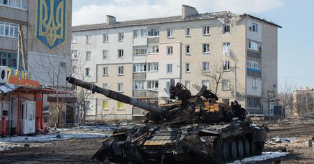 NATO gwarantem pokoju w Ukrainie? Były ambasador tłumaczy