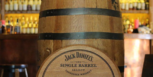Męski świat w zupełnie starym stylu, czyli krótka historia Jacka Daniels'a