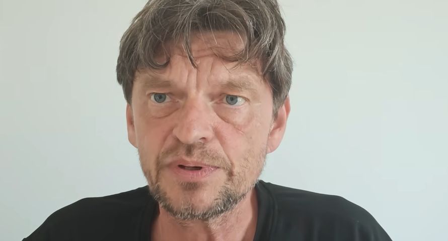 Część KRRiT krytykuje areszt dla dziennikarza. Pisze o "prowokacjach"
