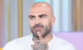 Akop Szostak apeluje do adoratorek o niewysyłanie mu NUDESÓW: "To nie robi na mnie wrażenia..."