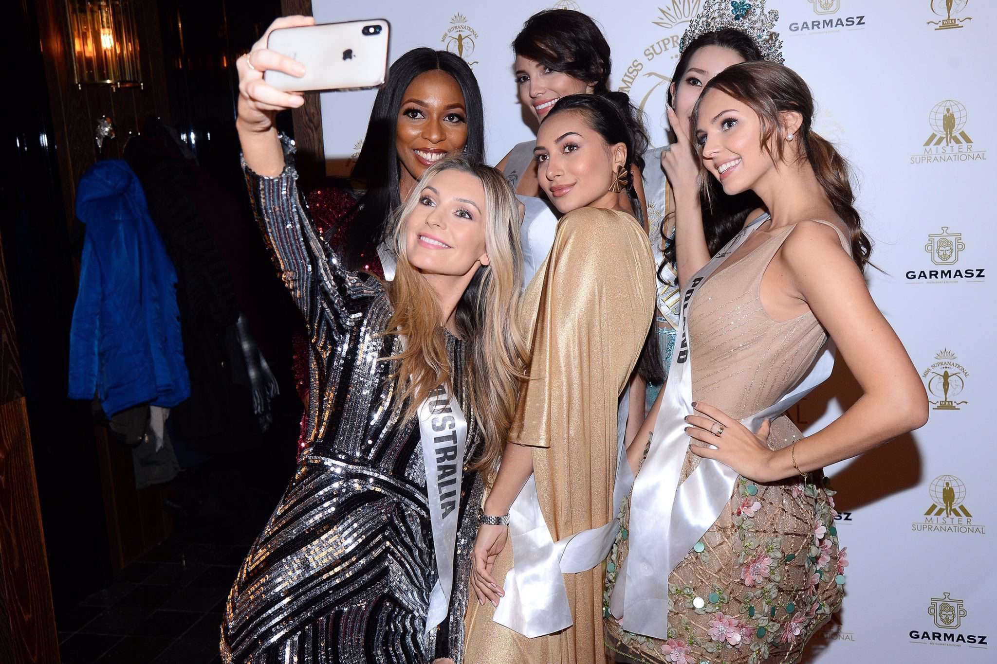 Daniella Orumwense, Maddison-Clare Sloane, Magda Bieńkowska, Jenny Kim, Valeria Vazquez, Anzhelika TahirMiss i Mister Supranational 2018 w Warszawie