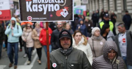 Dogadali się z bankiem, teraz muszą zapłacić nawet 32 proc. podatku