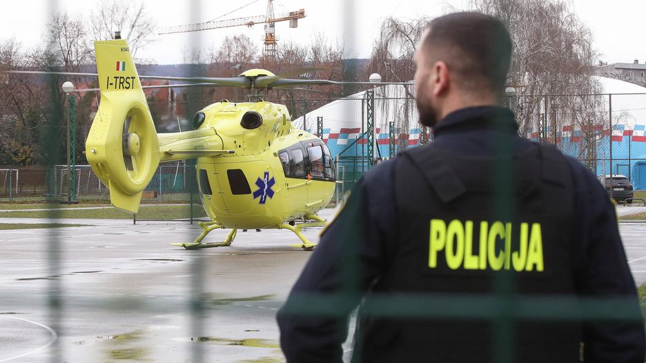 7-year-old killed, 5 injured in knife attack in Zagreb school, attacker detained
A 7-year-old girl died and six other people, including a teacher and five students, were injured in a knife attack at a school in the Croatian capital, Zagreb, on Friday morning. The injured students and the teacher were transported to Zagreb hospitals. The Minister of Education, the Minister of the Interior, the State Attorney, and the Mayor of Zagreb soon arrived at the scene., in Zagreb, Croatia, on December 20, 2024. Photo: Zeljko Lukunic/PIXSELL 
Dostawca: PAP/PIXSELL
Zeljko Lukunic/PIXSELL
attack, knife, primary school, students, police