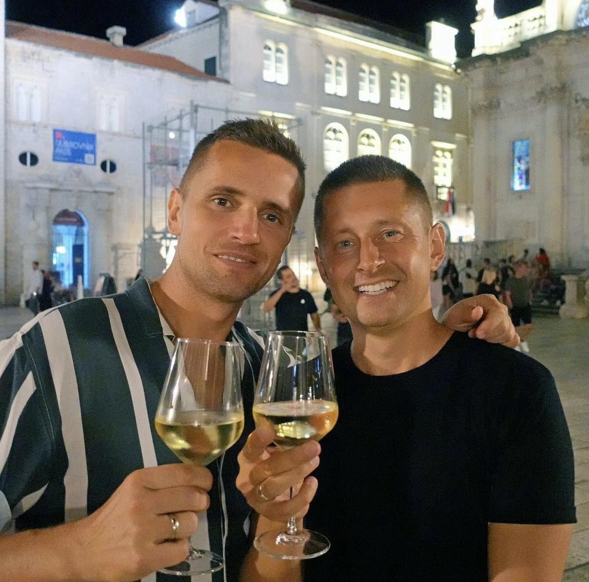 Geje z teledysku Roxette całują się na Marszu Miliona Serc