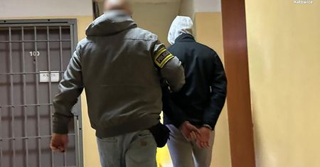 Wyłudzili ponad 300 tyś. zł metodą na blik.