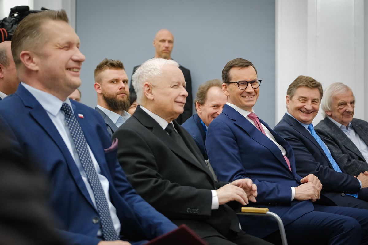 Jarosław Kaczyński i inni politycy PiS