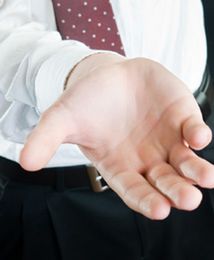 Coraz więcej firm nie płaci pensji pracownikom