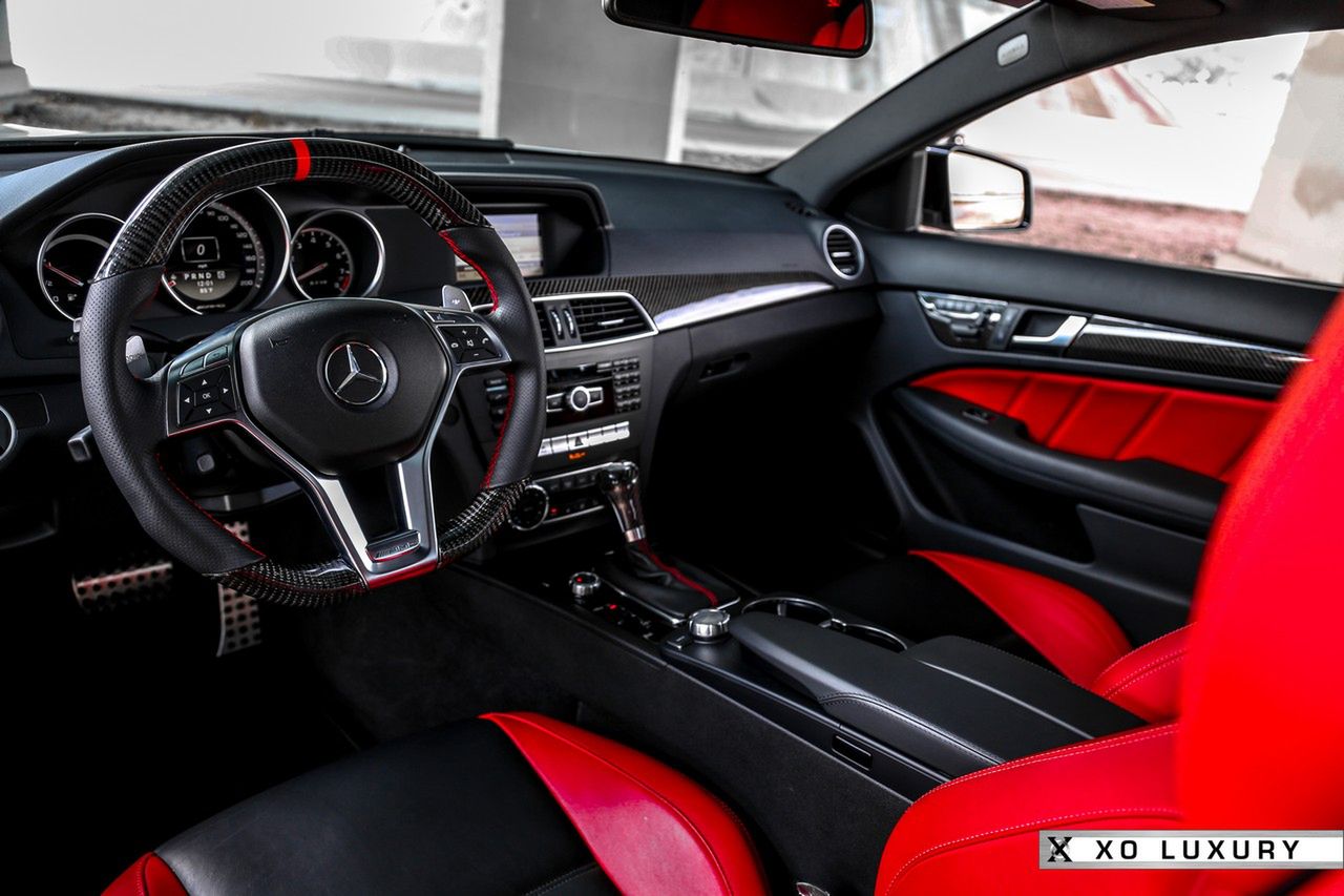Mercedes-Benz C 63 AMG Coupé dopieszczony przez XO Luxury [galeria] 11