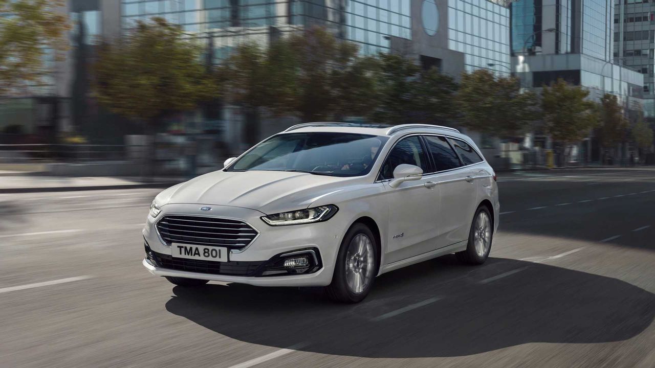 Ford odświeżył Mondeo. W gamie pojawią się nowe diesle oraz hybryda