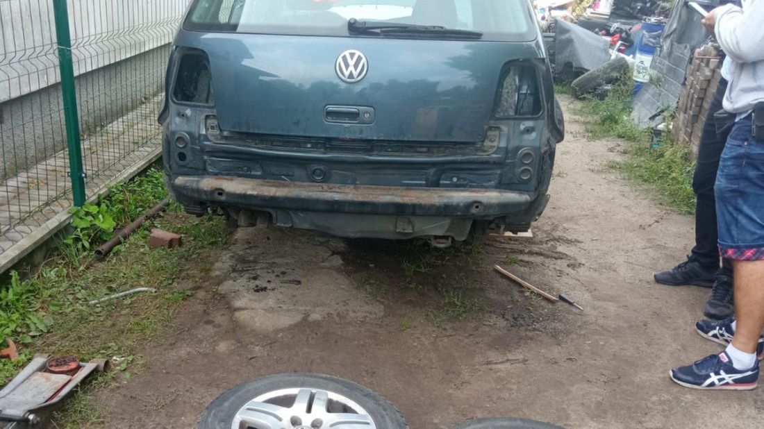 Auto miało zostać sprzedane na części