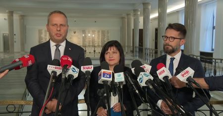 Posłowie PiS złożyli w Sejmie projekt ustawy wydłużający kadencję samorządów