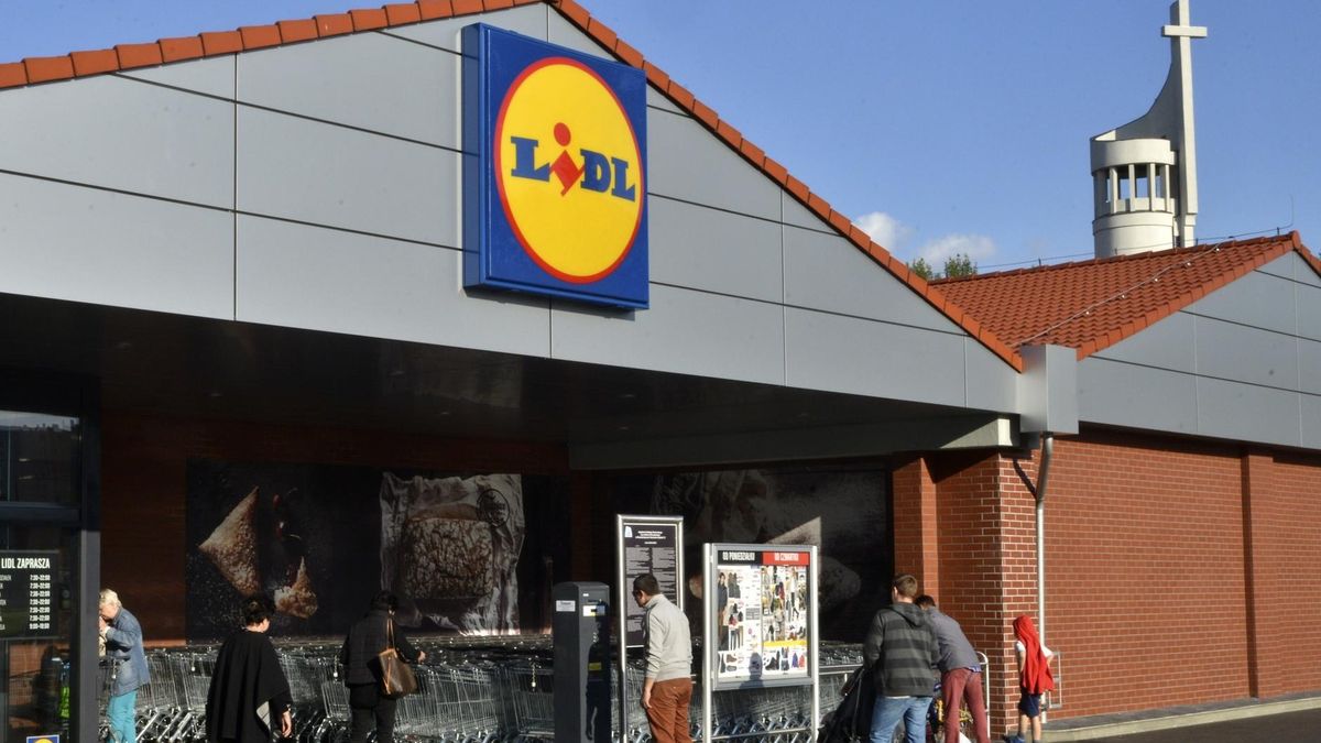 W sklepach Lidl obowiązuje zmianowy system pracy