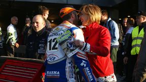 Koronawirus. Była prezes klubu z Rzeszowa pomaga służbie zdrowia. Produkuje materiały do masek i fartuchów ochronnych