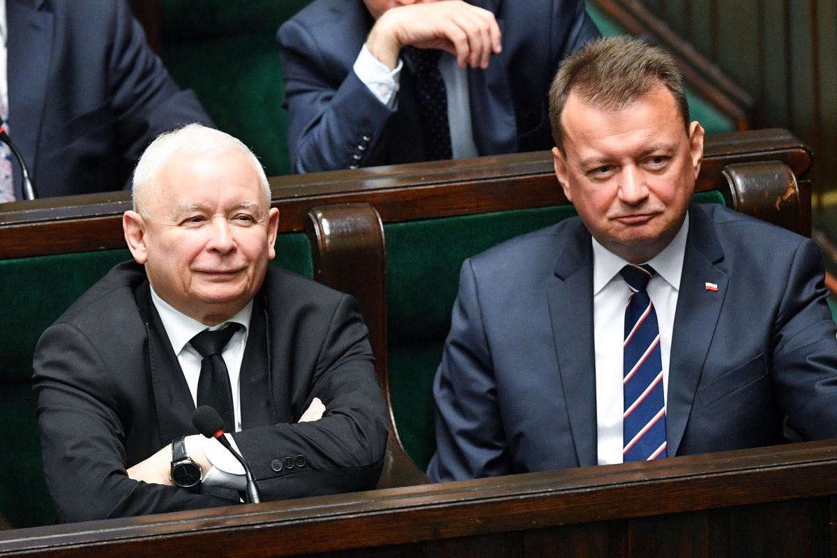 Błaszczak zachwala Kaczyńskiego. Wymienia jego osiągnięcia w rządzie 