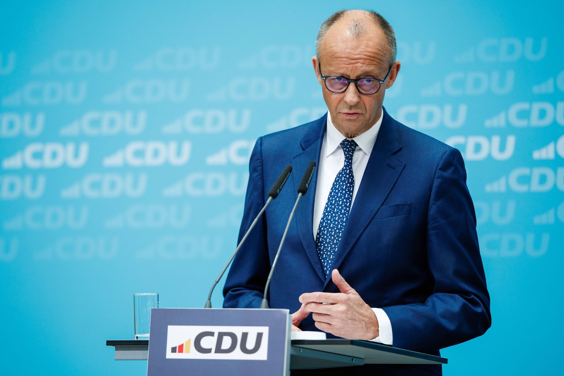 Co się dzieje z kanclerzem Niemiec? Nie pokazał się od blisko miesiąca
