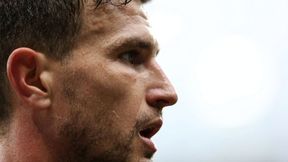 Jest uzależniony. To dlatego jego małżeństwo się rozpadło