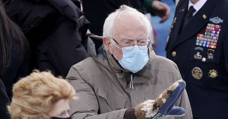 Bernie Sanders już nie zmarznie. Dostanie polskie rękawiczki