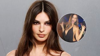 Emily Ratajkowski w skąpej kreacji kusi na parkiecie. Wycięcia ledwo zasłoniły biust [ZDJĘCIA]