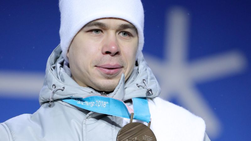 Siemion Jelistratow po zdobyciu brązowego medalu na igrzyskach w Pjongczangu