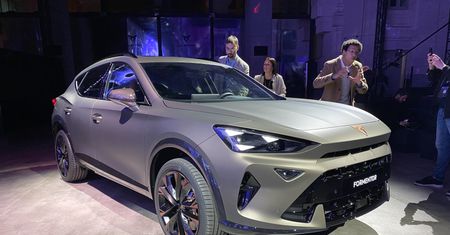 Odświeżona Cupra Formentor wjeżdża do Polski. Znamy ceny
