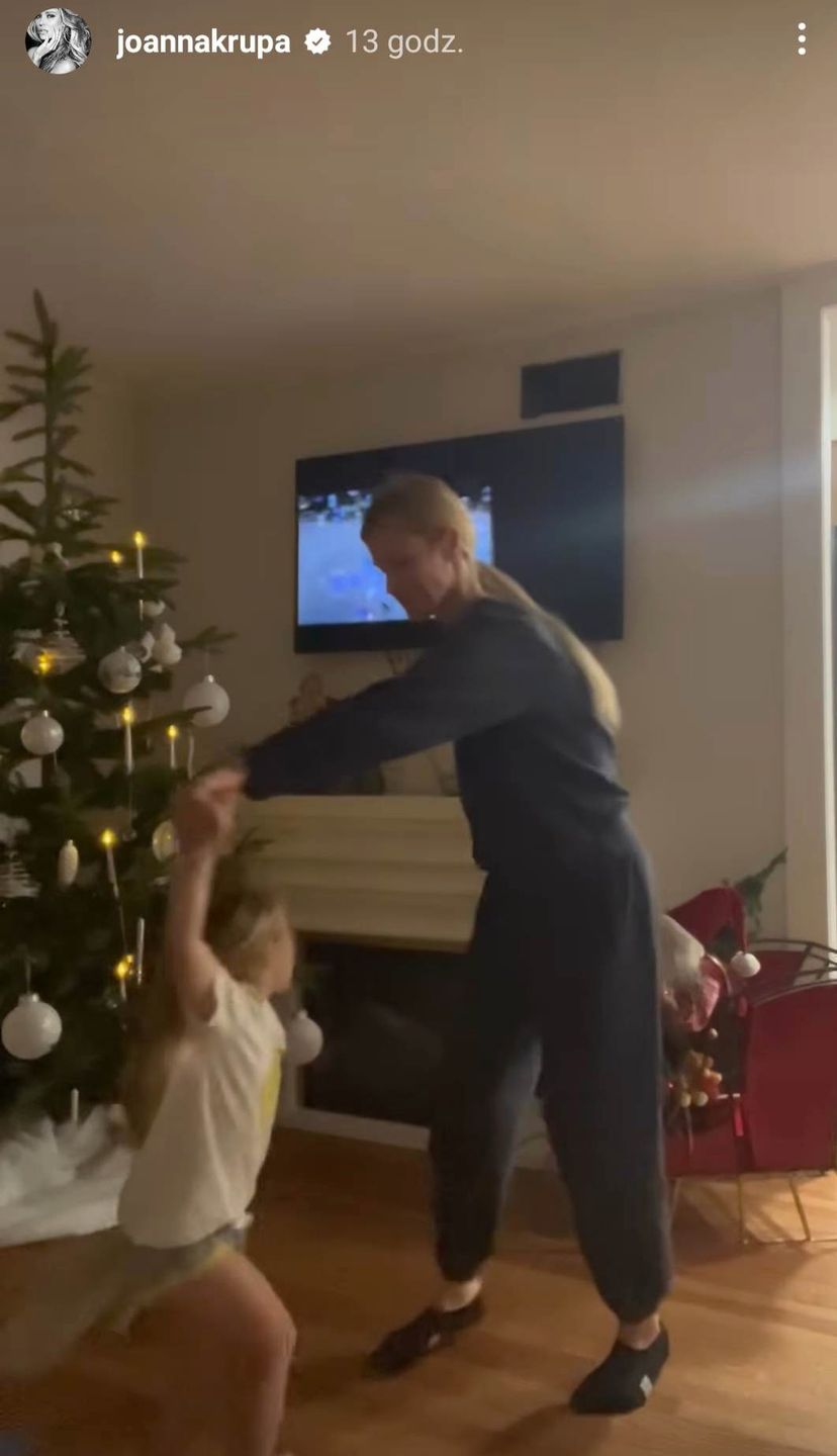 Asha i Joanna Krupa bawią się przy disco-polo