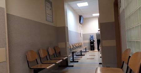 Kontrole w NFZ. Dzwonią do przychodni i udają pacjentów