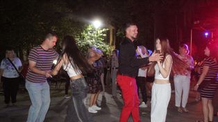 Bełchatów: Miejska Potańcówka pod chmurką odbyła się w samym centrum miasta
