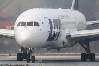 Pracownicy LOT chcą zorganizować strajk. Zarząd zabrał głos