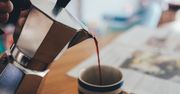 Oto najczęściej popełniany błąd podczas robienia kawy. A tak łatwo o ideał!