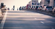 Katastrofa na kalifornijskiej autostradzie: mgła przyczyną masowego karambolu