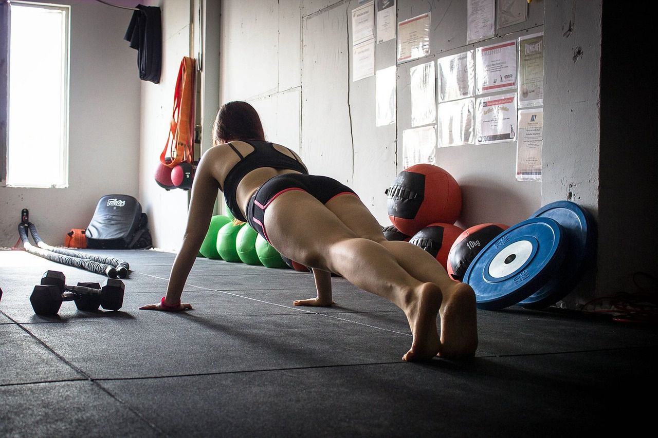 Czy sztuczna inteligencja rewolucjonizuje fitness? Przyszłość treningów osobistych.