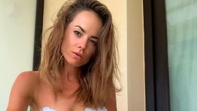 Kocha futbol i muzykę elektroniczną. To nowa gwiazda telewizji Watfordu