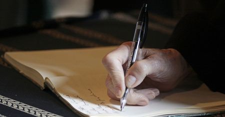 Polacy nie mają w zwyczaju sporządzać testamentów. Co piąty uważa, że ma jeszcze czas na taką decyzję