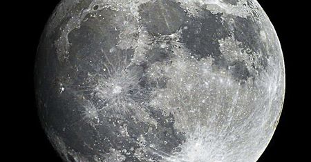 Nowo odkryta jaskinia na Księżycu. Potencjalny dom dla przyszłych astronautów?