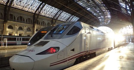 Atak na sieć TGV tuż przed otwarciem letnich Igrzysk Olimpijskich w Paryżu