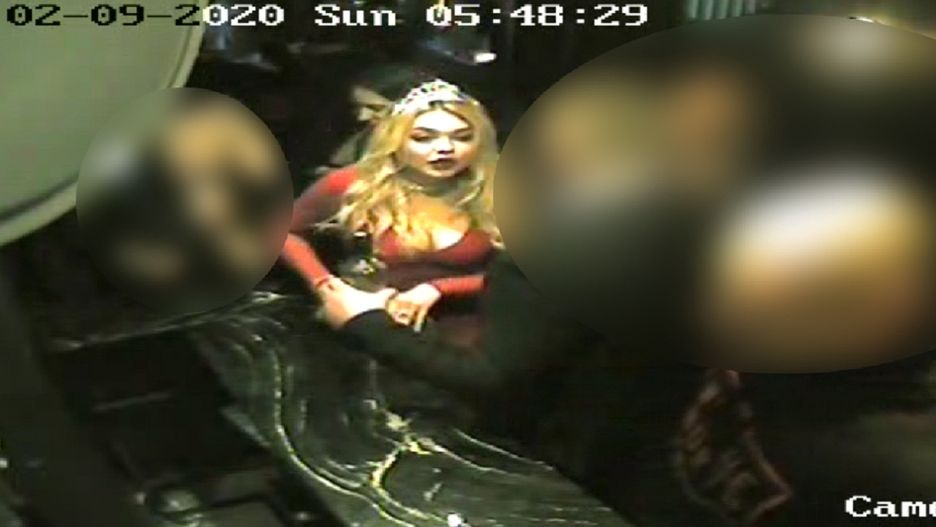 Warszawa. Policjanci poszukują złodziejki cennej torebki