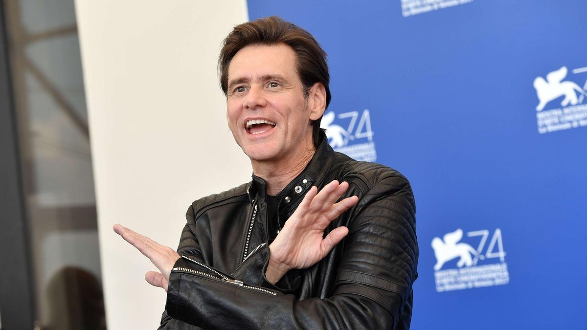 Jim Carrey wzywa także innych akcjonariuszy do odwrócenia się od Facebooka