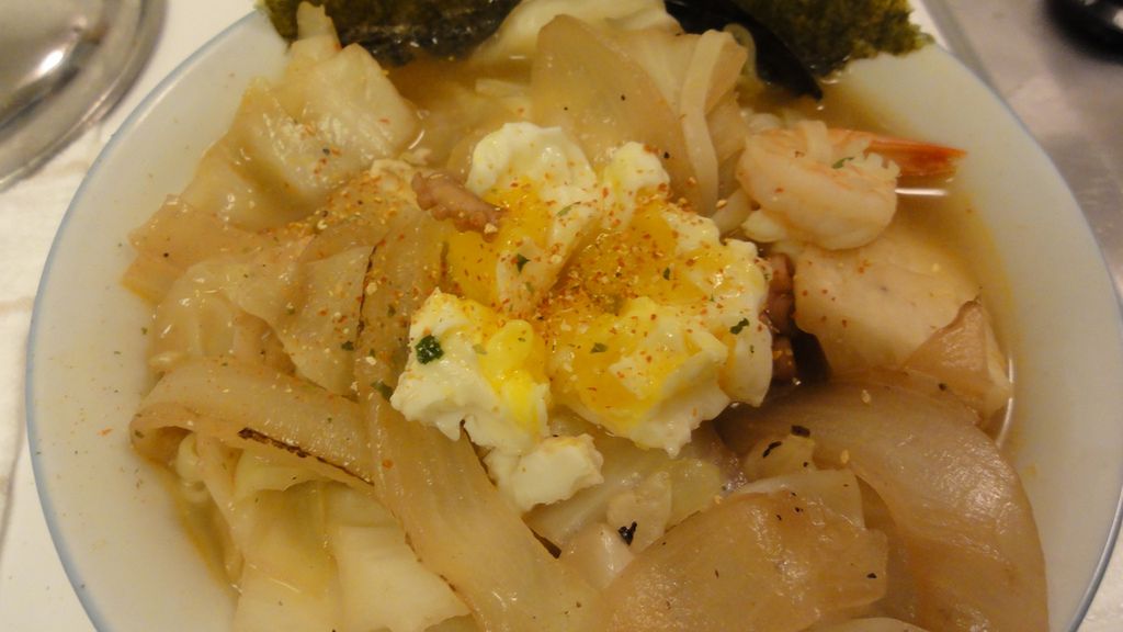 Gotowana cebula bez dodatku soli, odsączona