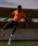 Siła w zespole! Under Armour postanowił stworzyć najlepszą mowę motywacyjną
