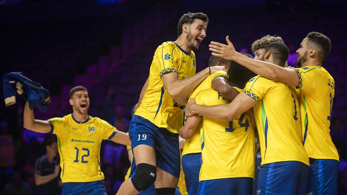 Materiały prasowe / Volleyball World / Na zdjęciu: siatkarze reprezentacji Brazylii