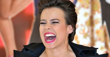 Anna Mucha grozi tabloidowi, który napisał, że będzie miała dziecko: "Wara od mojej macicy! ROZNIOSĘ WAS!"