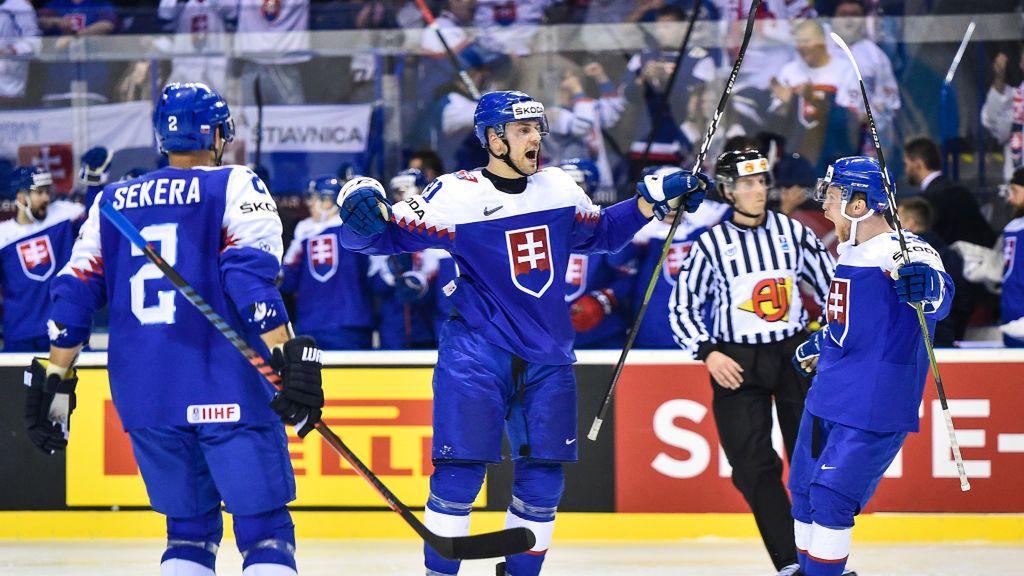 Zdjęcie okładkowe artykułu: Getty Images / Lukasz Laskowski/PressFocus/MB Media / Na zdjęciu: Tomas Tatar (w środku) cieszy się wraz z kolegami z bramki dla Słowacji