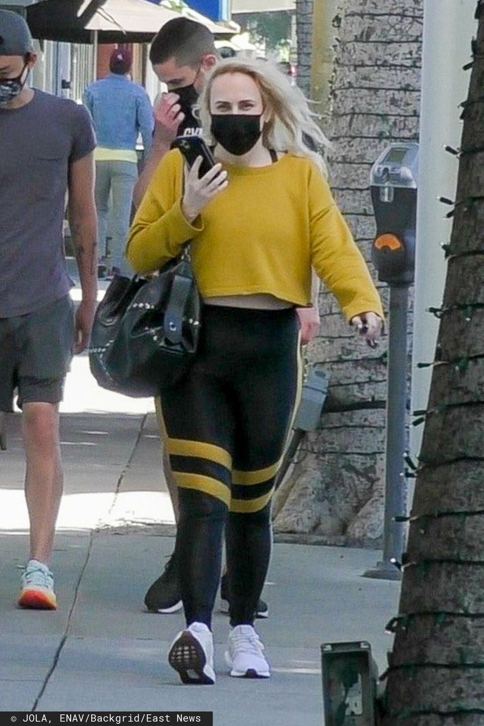 Rebel Wilson spaceruje po Beverly Hills